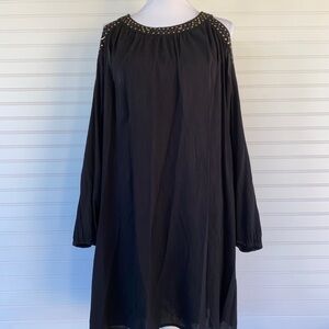 Black long sleeve cold shoulder dress Size Large